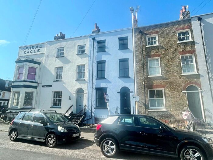 3 Bedroom House To Rent In Princes Crescent, Margate, CT9