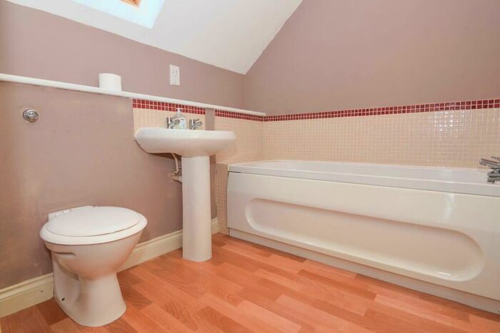 2 Bedroom Flat To Rent In Southernwood, Consett, DH8