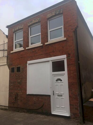 1 Bedroom Studio To Rent In Union Street, Aldershot, GU11