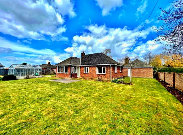 3 Bedroom Bungalow To Rent In Sack Lane, Bognor Regis, West Sussex, PO22