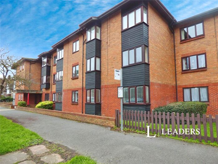 1 Bedroom Flat To Rent In Oakland Court, Fitzalan Road, BN17