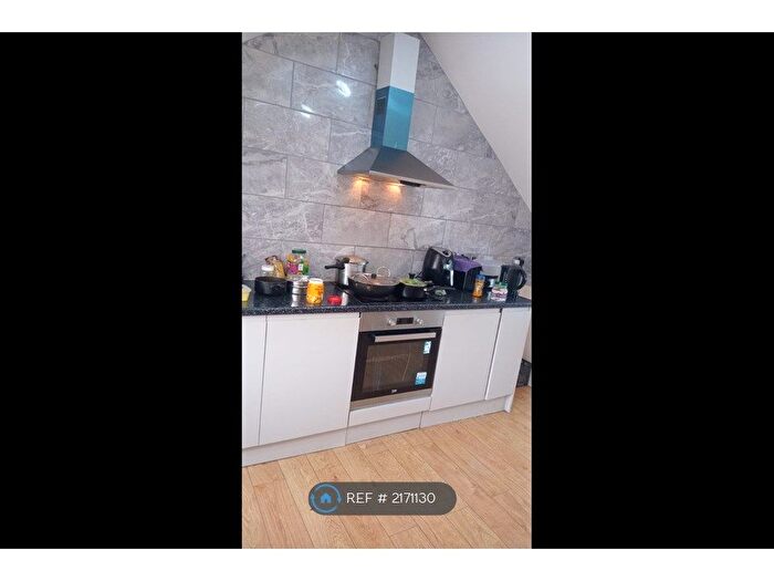 1 Bedroom Flat To Rent In Church Road, Ashford, TW15