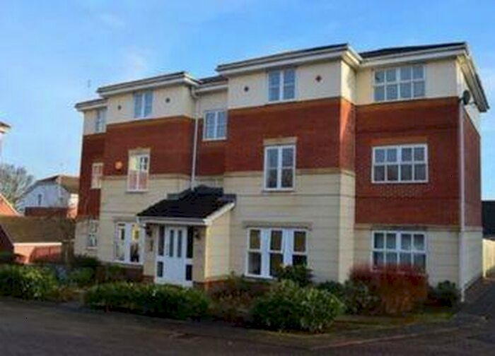 2 Bedroom Flat To Rent In The Links, Holbeck, Leeds, LS11