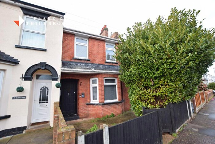 4 Bedroom Semi-Detached House For Sale In Dudley Road, Clacton-on-Sea, CO15