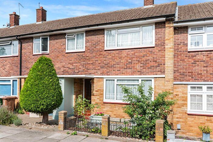 3 Bedroom Terraced House For Sale In Maddocks Close, Sidcup, DA14
