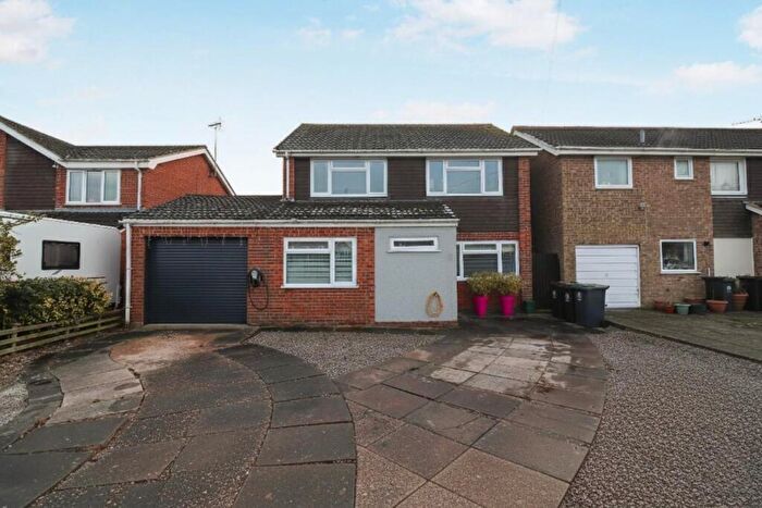 5 Bedroom Detached House For Sale In Nichols Way, Raunds, NN9