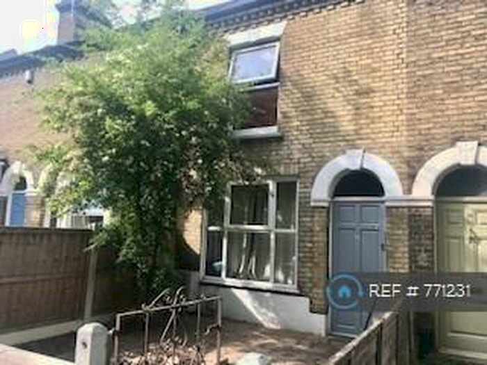 3 Bedroom Terraced House To Rent In Dereham Road, Norwich, NR2