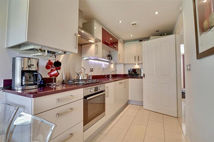 3 Bedroom Property For Sale In Dovercourt Road, Portsmouth, PO6