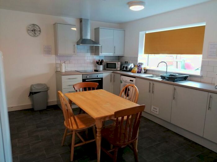 3 Bedroom Semi-Detached House To Rent In Orme Road, Bangor, LL57