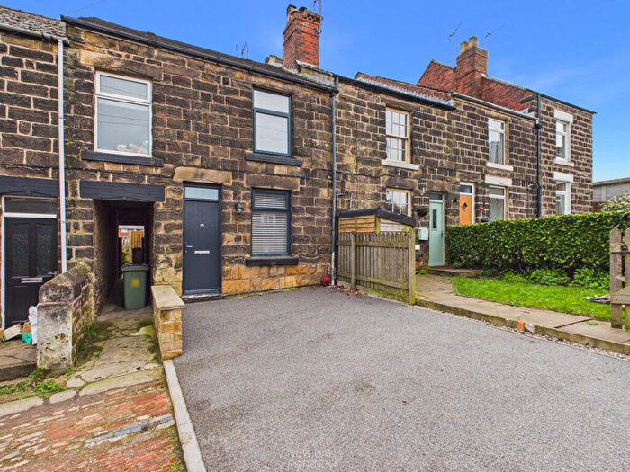 3 Bedroom Cottage For Sale In Madin Street, Chesterfield, S42