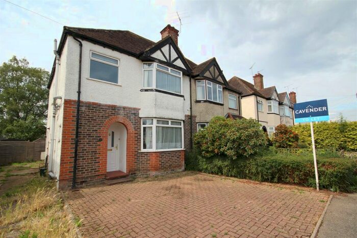4 Bedroom Semi-Detached House To Rent In Grantley Road, Guildford, GU2