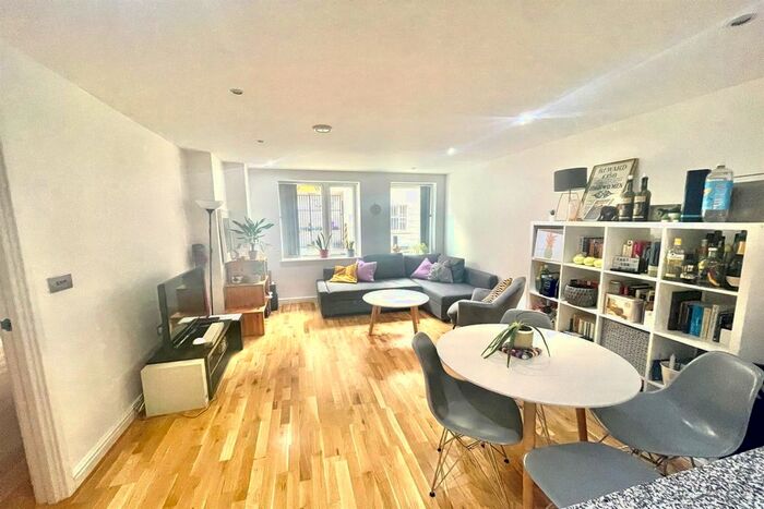 4 Bedroom Terraced House To Rent In Austin Street, London, E2