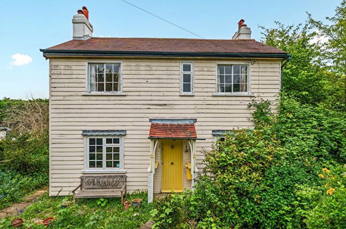 2 Bedroom Detached House For Sale In The Avenue, Keston, Kent, BR2