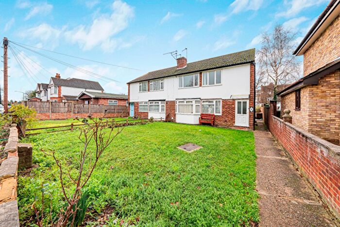 2 Bedroom Maisonette For Sale In Albert Street, Slough, SL1