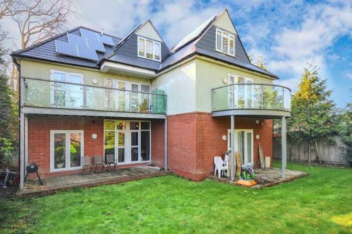 1 Bedroom Apartment To Rent In Europa Court, Campden Road, South Croydon, CR2