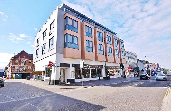 1 Bedroom Apartment To Rent In Hanover House, High Street, Brentwood, CM14