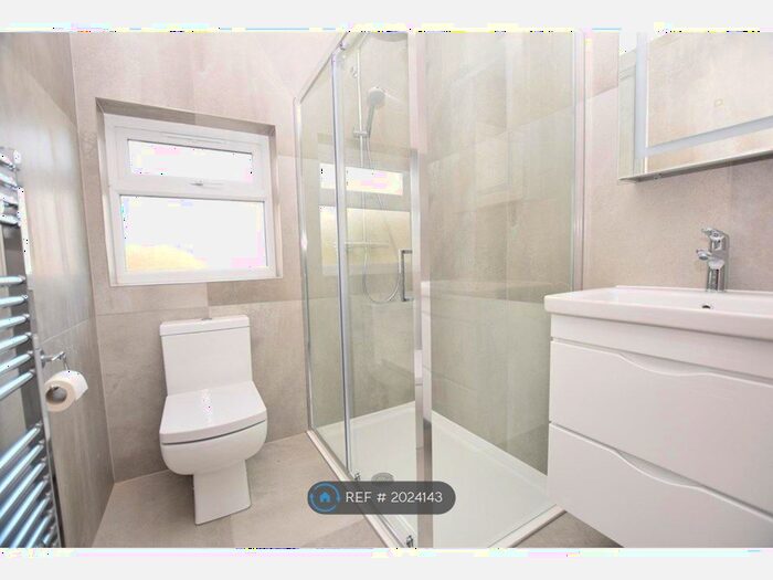 1 Bedroom Flat To Rent In London, London, NW4