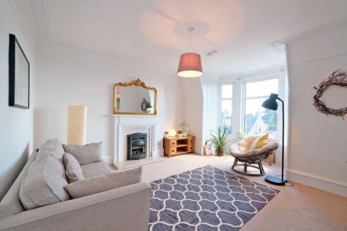 2 Bedroom Flat To Rent In Beechgrove Terrace, West End, Aberdeen, AB15