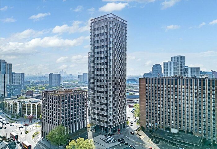 2 Bedroom Apartment To Rent In Great Eastern Road, London, E15