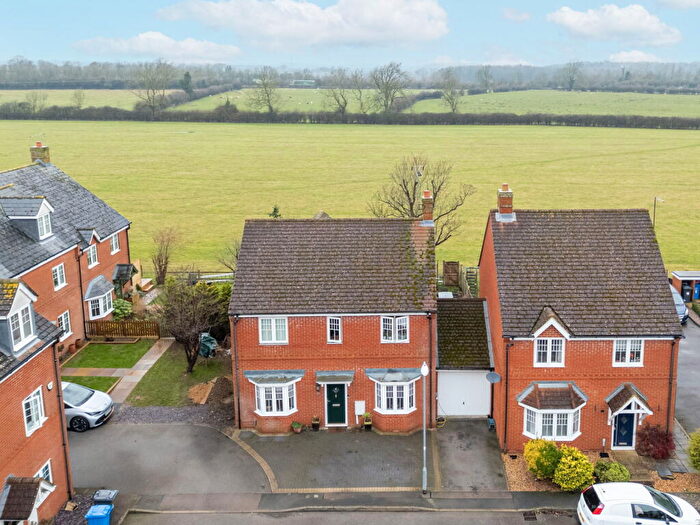 4 Bedroom Detached House For Sale In Rathmine Court, Broughton, NN14