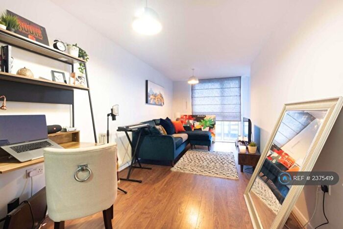 1 Bedroom Flat To Rent In Coppermill Heights, London, N17