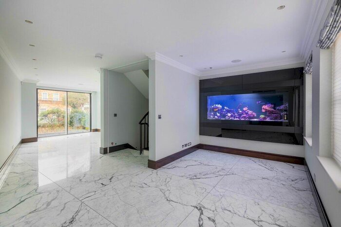 4 Bedroom Property To Rent In Chester Row, Belgravia, SW1W