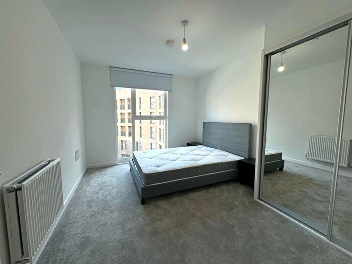 2 Bedroom Apartment To Rent In Shearwater Drive, Hendon Waterside, West Hendon, NW9