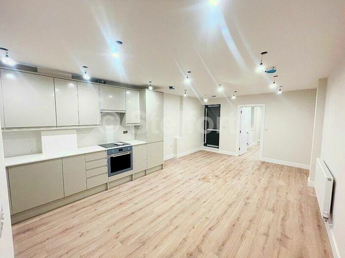 2 Bedroom Apartment To Rent In Pier Road, London, E16