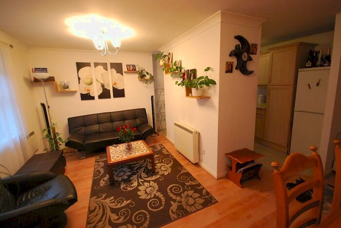 2 Bedroom Flat To Rent In Rochdale Road, Harpurhey, M9