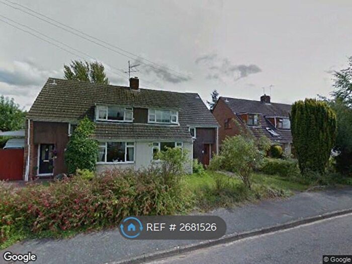 4 Bedroom Semi Detached House To Rent In Cliveden Close, Cambridge, CB4