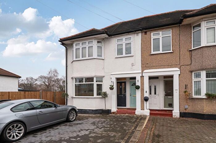 2 Bedroom Flat For Sale In Parkview Road, New Eltham, SE9