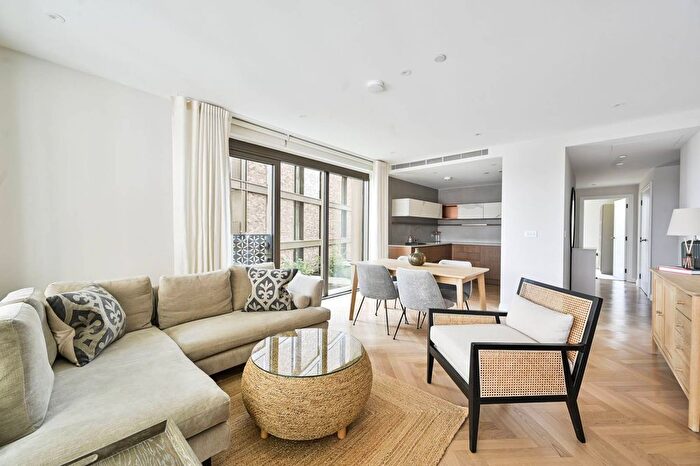 2 Bedroom Flat To Rent In Michael Road, Fulham, London, SW6