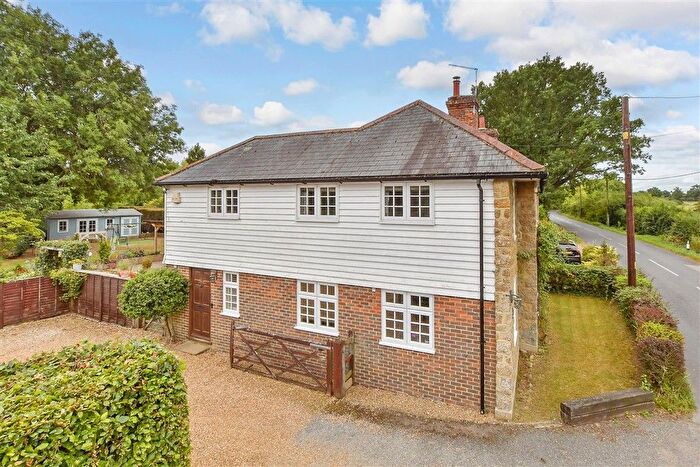 4 Bedroom Cottage For Sale In Lenham Road, Headcorn, Maidstone, Kent, TN27