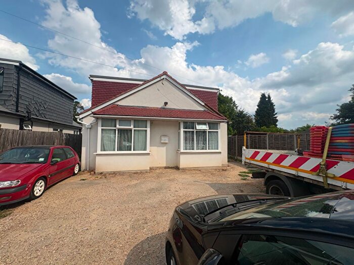 6 Bedroom Detached House For Sale In The Spur, Slough, SL1