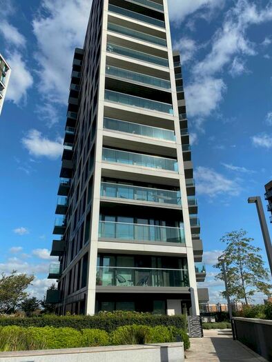 2 Bedroom Property To Rent In Hampton Apartments, Duke Of Wellington Avenue, London, SE18