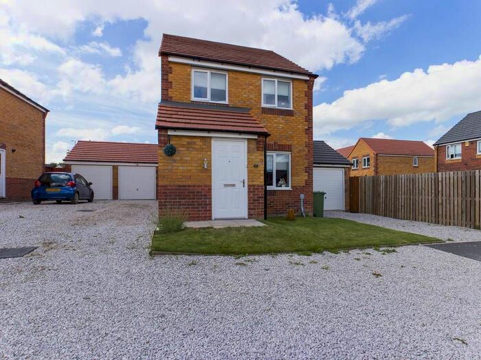 Houses for sale & to rent in BD4 8JS, Tamworth Street, Tong Bradford