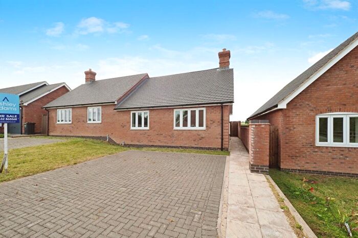 2 Bedroom Semi-Detached Bungalow For Sale In Main Street, Osgathorpe, Loughborough, LE12