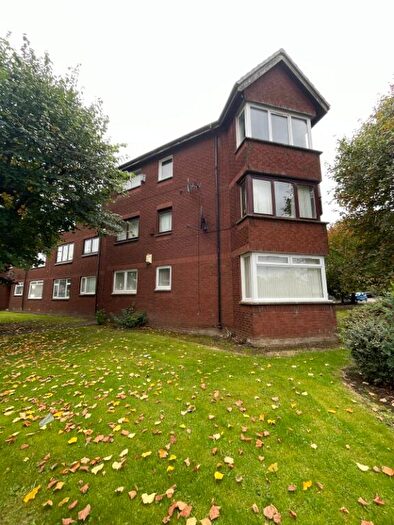 2 Bedroom Flat To Rent In Main Street, Bridgeton, Glasgow, G40