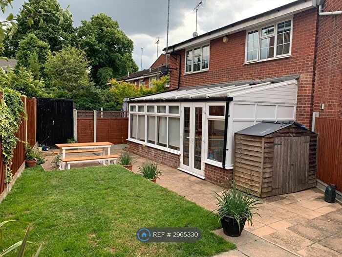3 Bedroom Terraced House To Rent In Park Close, London, E9