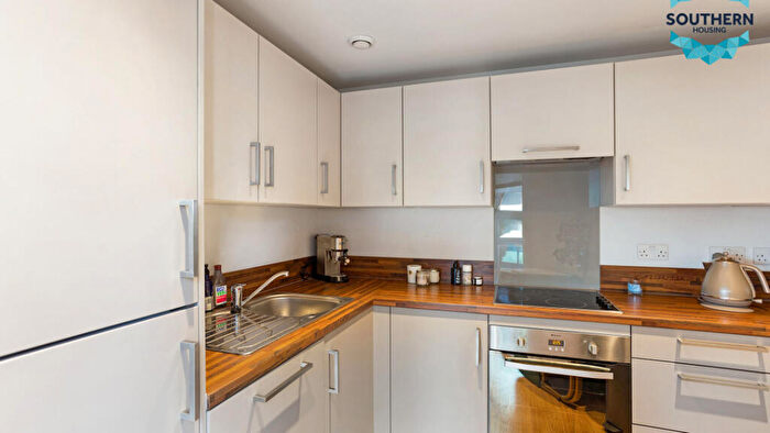 1 Bedroom Flat For Sale In Riverlight Quay, London, SW11