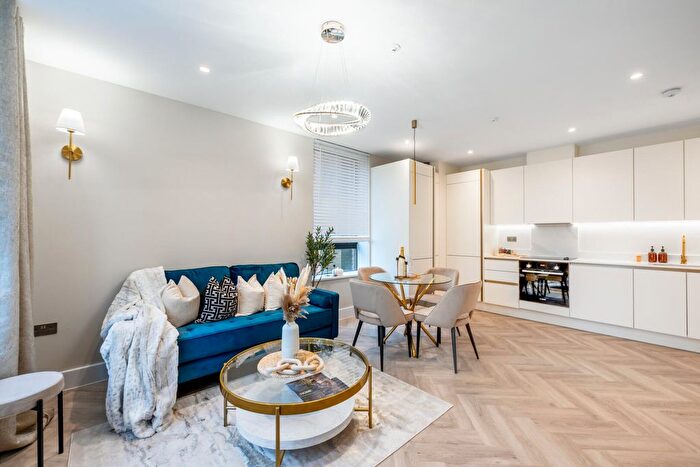 1 Bedroom Flat To Rent In Hatfield Road, St Albans, Hertfordshire, AL1