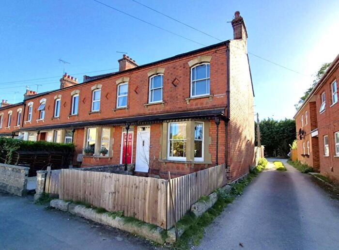 3 Bedroom End Of Terrace House To Rent In Watermoor Road, Cirencester, Gloucestershire, GL7