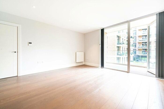 2 Bedroom Flat To Rent In Queenshurst Square, Kingston, Kingston Upon Thames, KT2