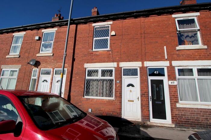 2 Bedroom Terraced House To Rent In Old Birchills, Walsall, WS2
