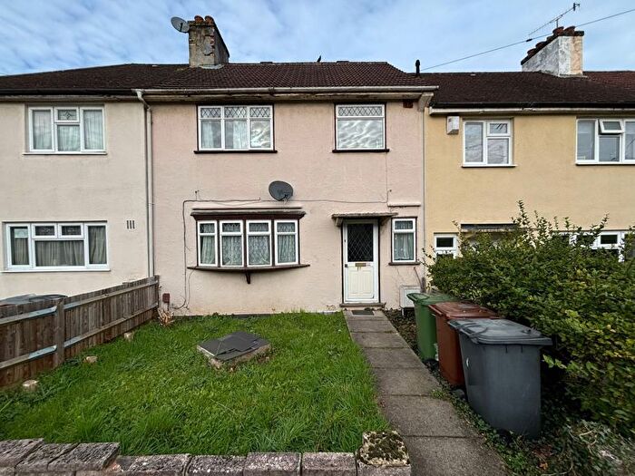 3 Bedroom Terraced House To Rent In Herne Road, Bushey, Hertfordshire, WD23