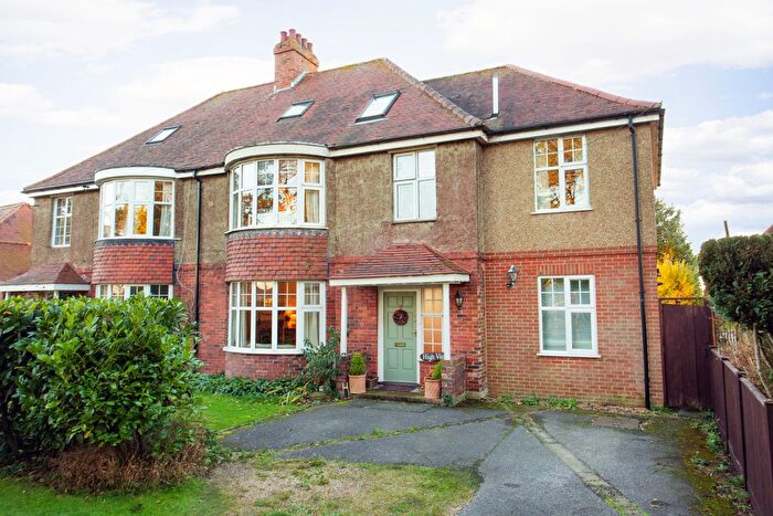 5 Bedroom Semi-Detached House For Sale In Dover Road, Guston, Dover, CT15