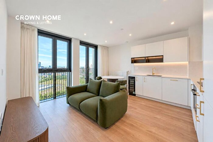 2 Bedroom Apartment To Rent In TwelveTrees Park, West Ham, E16