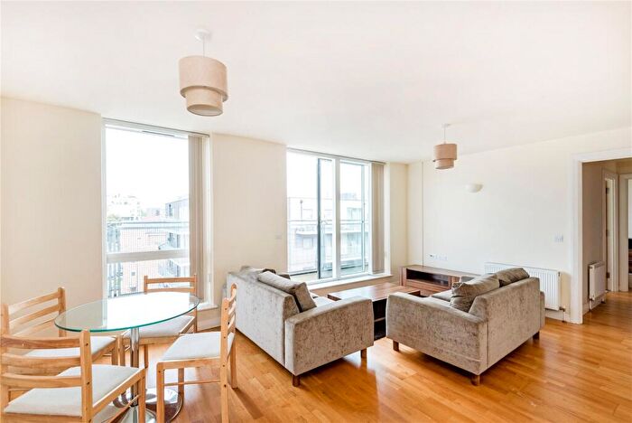 2 Bedroom Apartment To Rent In Ursula Gould Way, E14