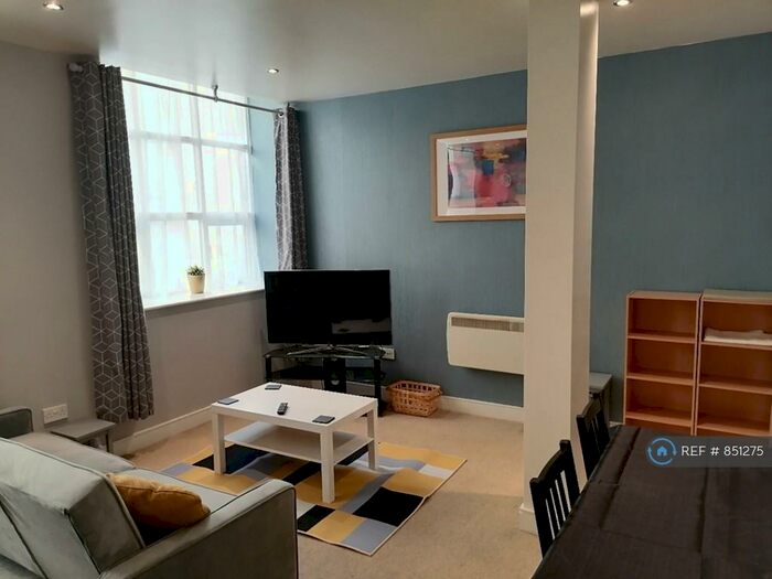 1 Bedroom Flat To Rent In Hick Street, Bradford, BD1