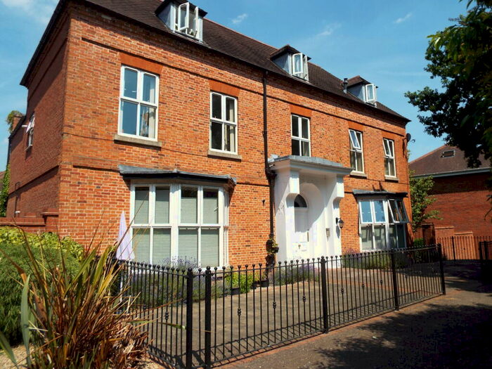 1 Bedroom Flat To Rent In Old Hall Gardens, Shirley, Solihull, B90